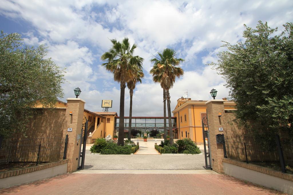Country House Il Ponte Alba Adriatica Exteriör bild