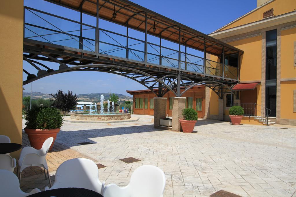Country House Il Ponte Alba Adriatica Exteriör bild